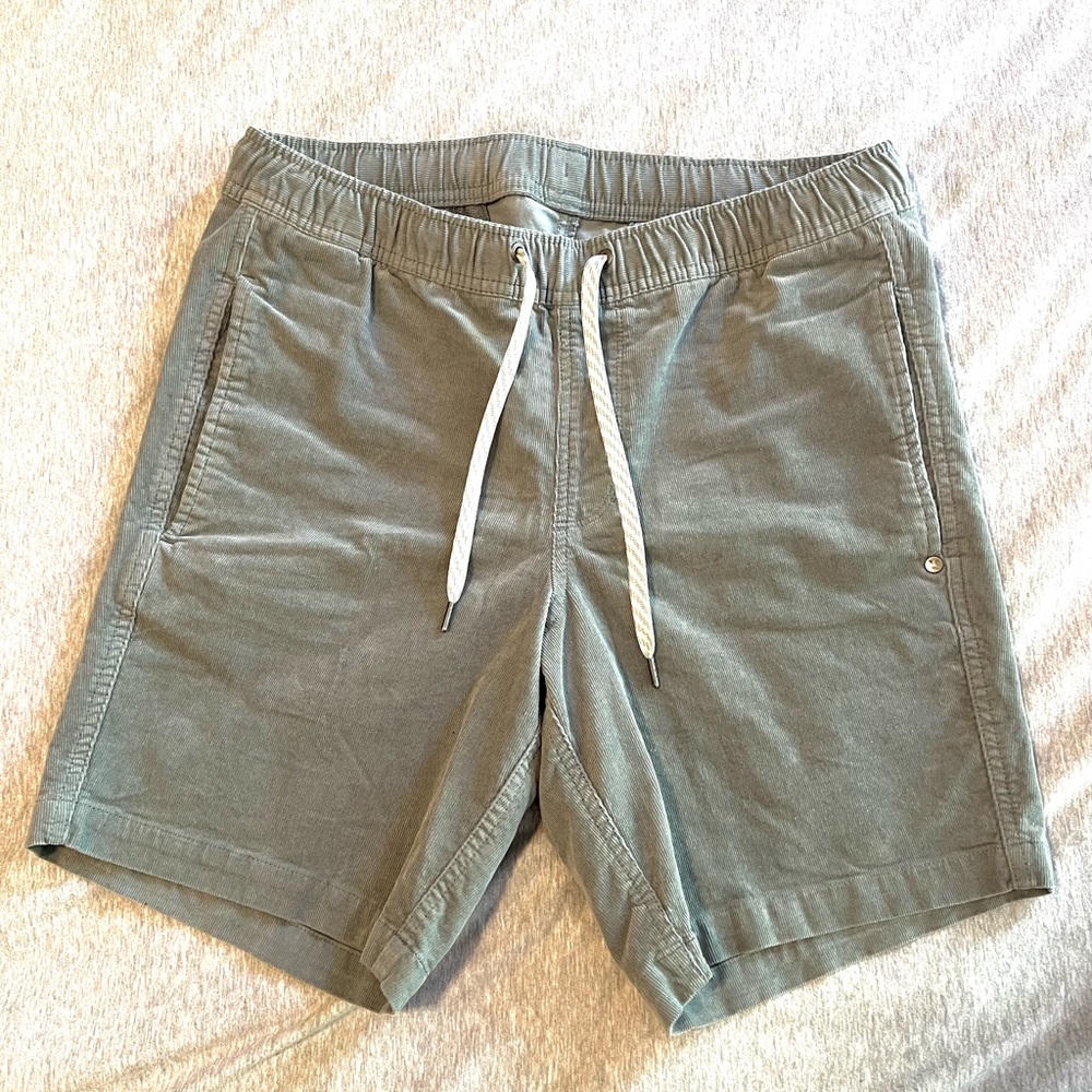 Vuori Optimist Corduroy Drawcord Elastic Waist
Shorts V385 Sz M